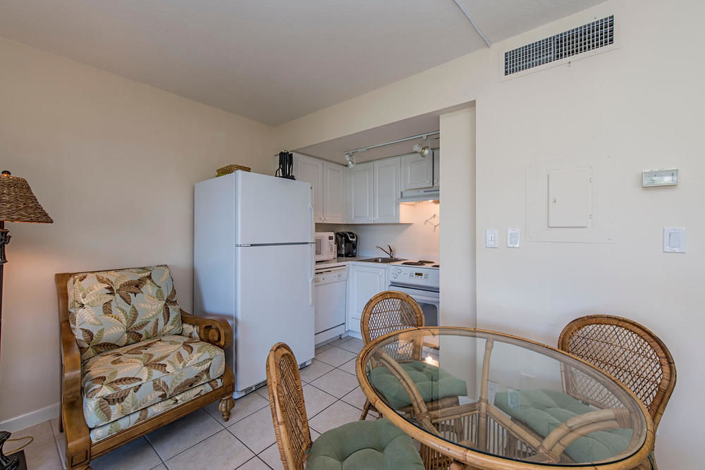 Marco Beach Vacation Suites Caxambas Eksteriør billede
